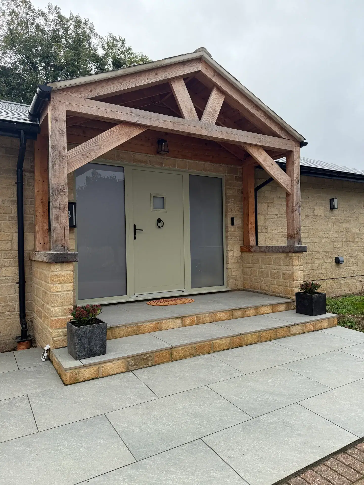Bungalow entrance
